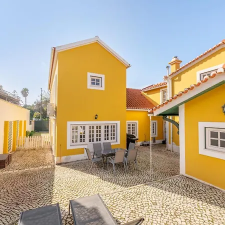 Guestready - Traditional Home In Parede Exterior photo