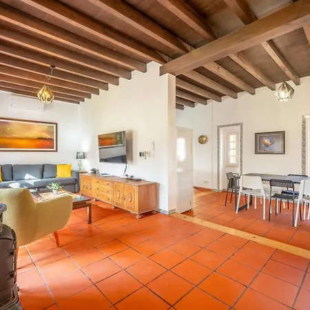 Guestready - Traditional Home In Parede Exterior photo